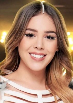 El Festival del Ritmo Tropical: ¡Una Noche Inolvidable con la Estrella Mexicana Danna Paola!